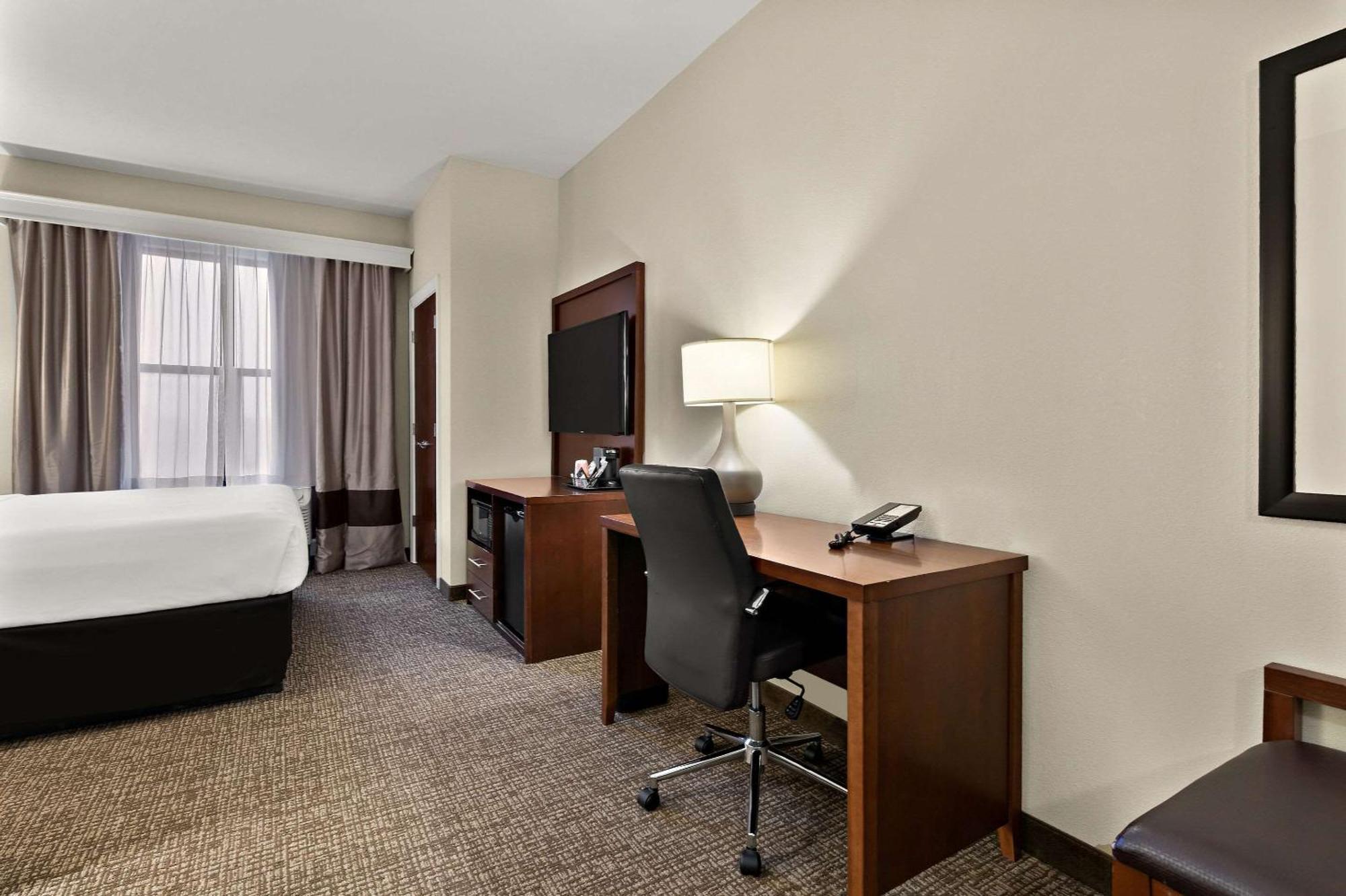 Comfort Suites Nashville Exterior foto