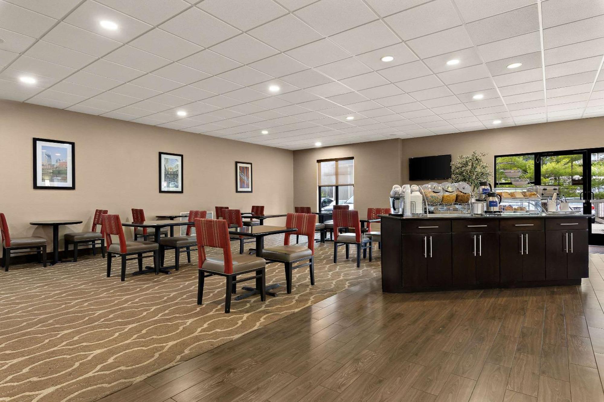 Comfort Suites Nashville Exterior foto